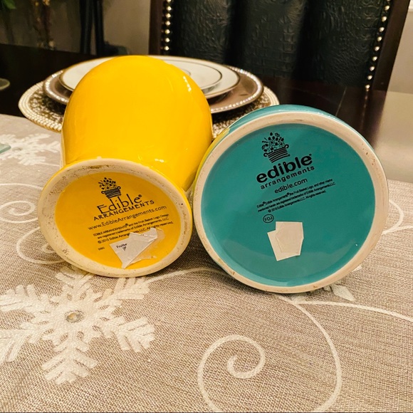 2 Edible Arrangement Flower Vases - Picture 6 of 8